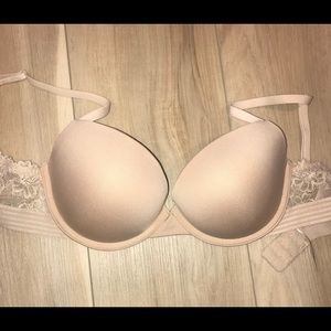 Worn once!! Great condition. Mega push up bra.